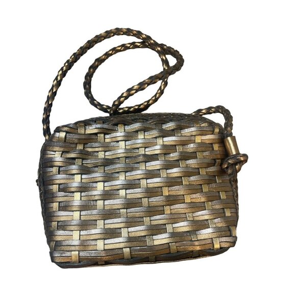 LJS Collection Silver Gold Metallic Woven Small Zip Close Braided Strap Handbag - Picture 1 of 8